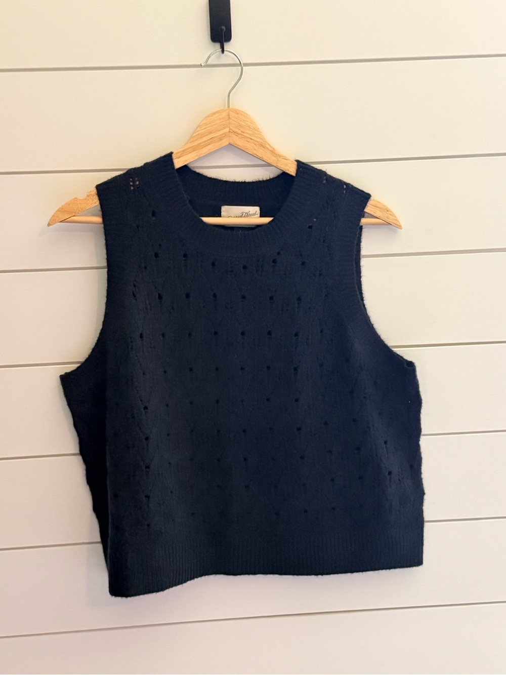 Universal Thread Navy Pointelle Knit Sweater Vest L
